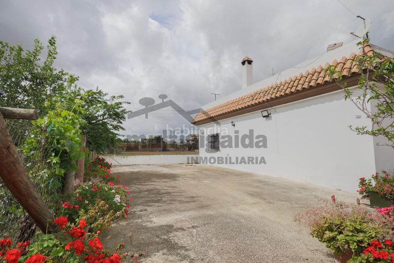 Foto 8ec8ca13-7e81-449d-b17c-b7bdaf7592e2. Masia amb aparcament a Bonanza-Avda de Huelva-Barrio Andalucia Sanlúcar de Barrameda