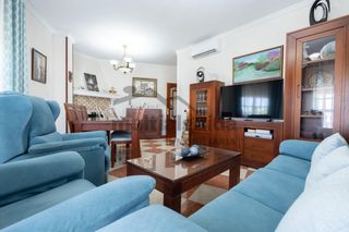 Casa a Arcos de la Frontera. Estupenda casa en jedula