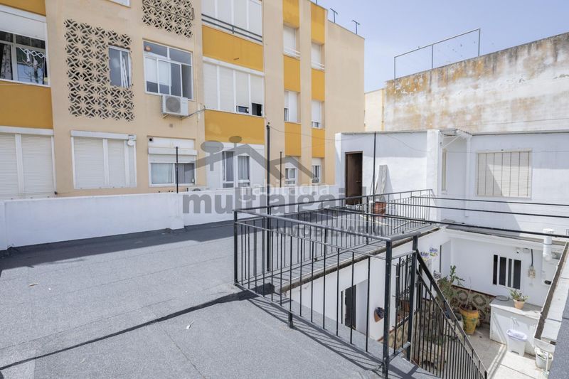 Foto fdb7f189-e174-4d1a-a355-1543050d5f90. Casa a Centro-Calzada-Cabo Noval Sanlúcar de Barrameda
