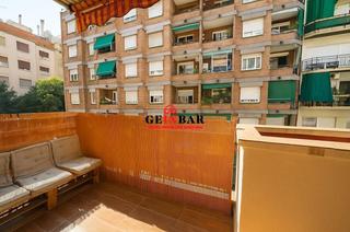 Pis  Calle guitard. Piso con gran saln comedor con terraza y parking en la misma fi