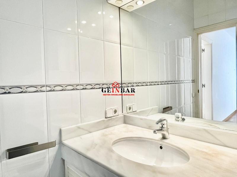 Foto 98e5dd00-7b55-45bb-9c97-c91b67406d0f. Appartamento con riscaldamento in Sant Gervasi - Bonanova Barcelona