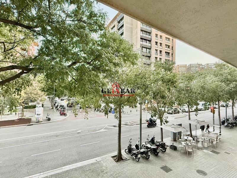 Foto 4a0a0abd-4309-41b0-bb4d-4dc3de9ebd6b. Affitto ufficio in Tres Torres Barcelona