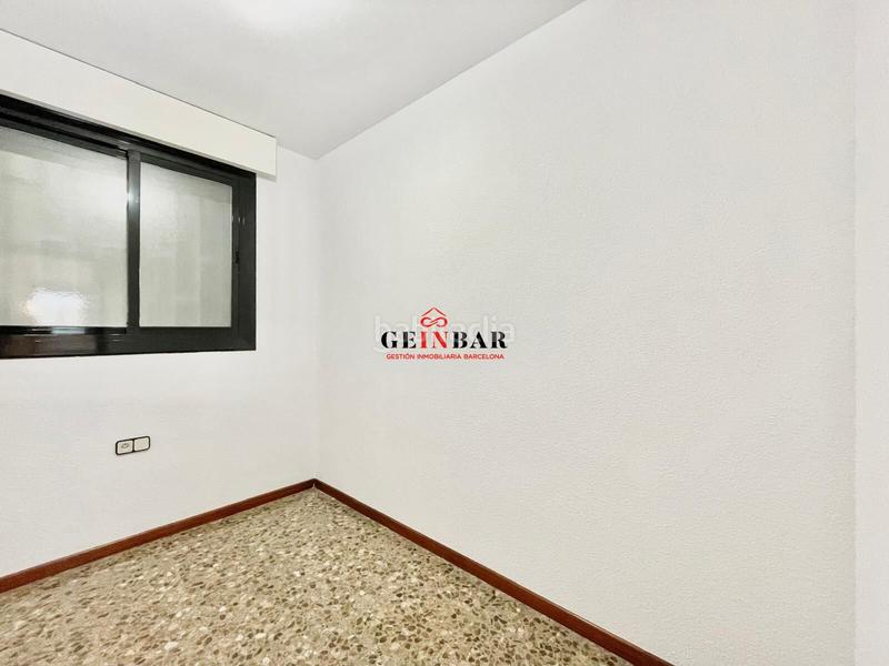 Foto 39f39b2c-72d3-4126-8d3b-4a4fee115e9d. Pis amb calefacció aparcament a La Nova Esquerra de l´Eixample Barcelona