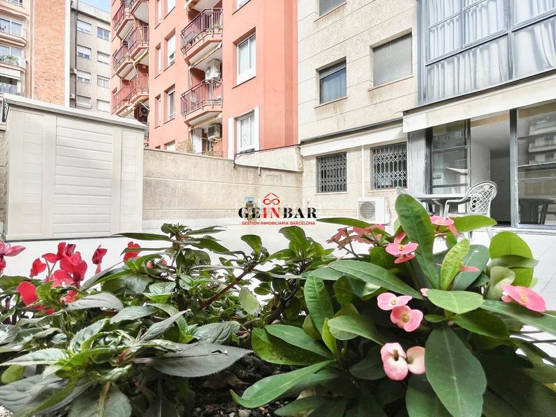 Foto 76929f46-fe2f-4f71-aea8-a4010d96124c. Pis amb calefacció aparcament a La Nova Esquerra de l´Eixample Barcelona