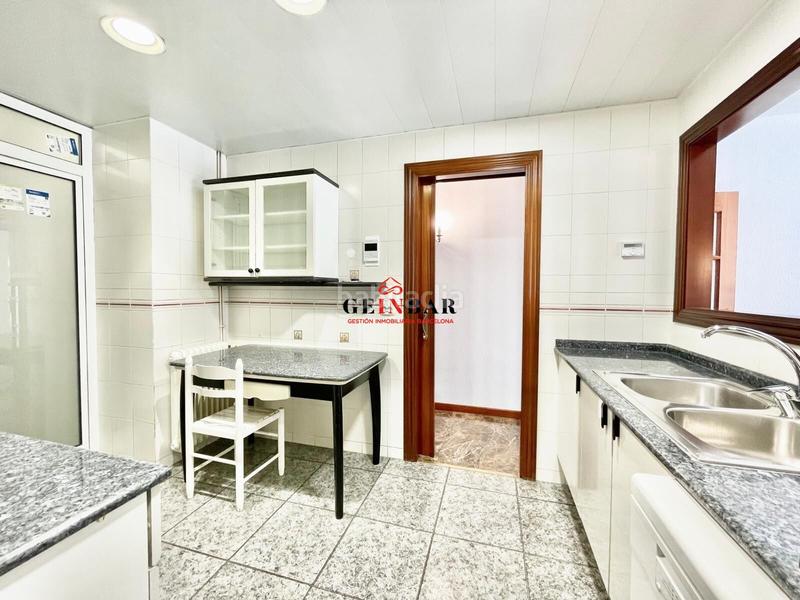 Foto a377b7cd-bd53-494a-91bf-9666195aaaad. Pis amb calefacció aparcament a La Nova Esquerra de l´Eixample Barcelona