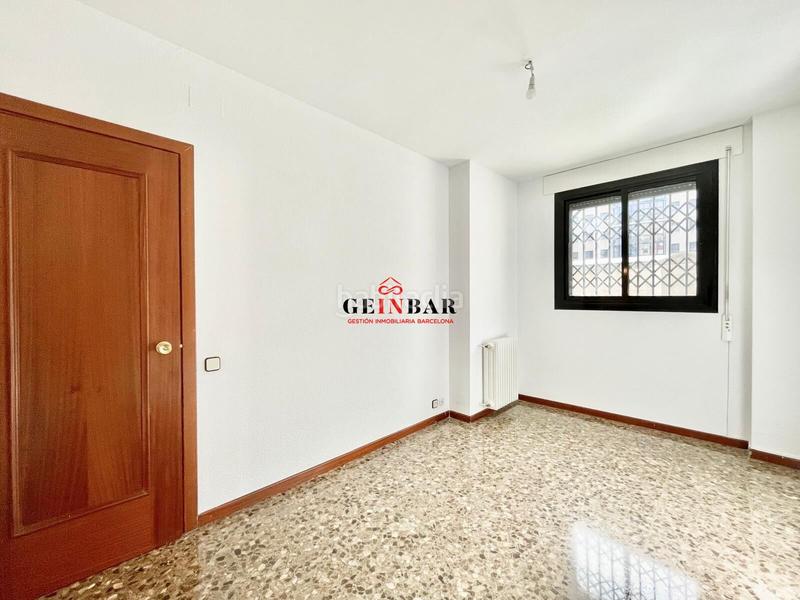 Foto d3649c66-2f72-4dd2-84ad-e4f7ee40c76b. Pis amb calefacció aparcament a La Nova Esquerra de l´Eixample Barcelona