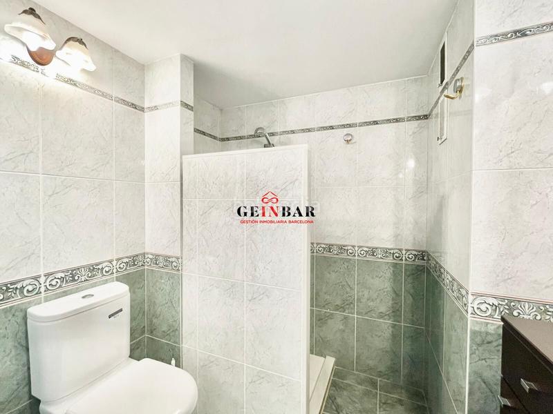 Foto fb395fdf-351f-4964-947e-47344276ddb2. Pis amb calefacció aparcament a La Nova Esquerra de l´Eixample Barcelona