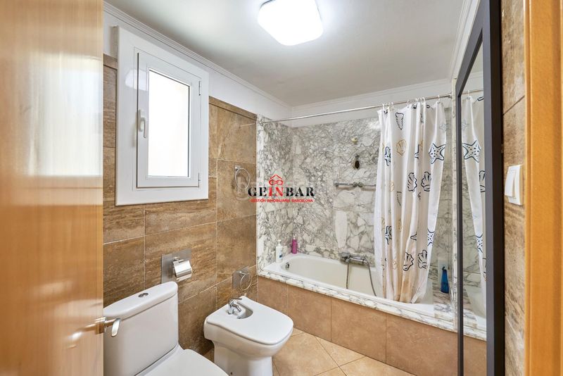 Foto f7f4304c-4b86-4f9e-a93c-2aa51d58c03a. Pis a Sant Gervasi - Bonanova Barcelona