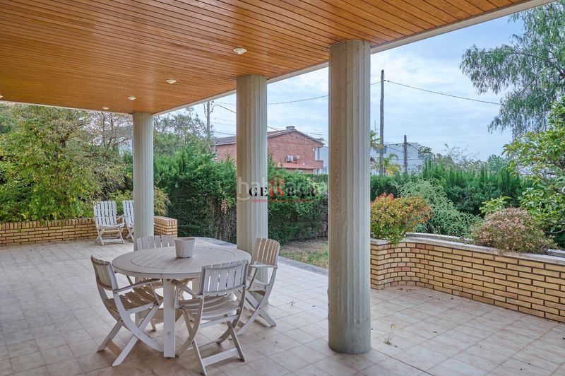 Foto 132109a9-6851-4b99-9023-51f21cb83386. Casa amb calefacció aparcament a Ciutat Diagonal Esplugues de Llobregat