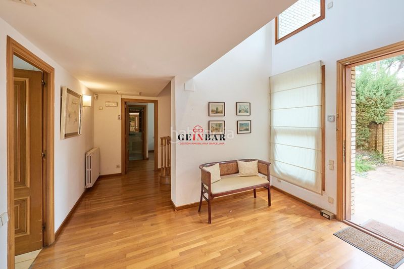 Foto 14ad1dea-7483-42d3-8086-c21e8c41010e. Casa amb calefacció aparcament a Ciutat Diagonal Esplugues de Llobregat