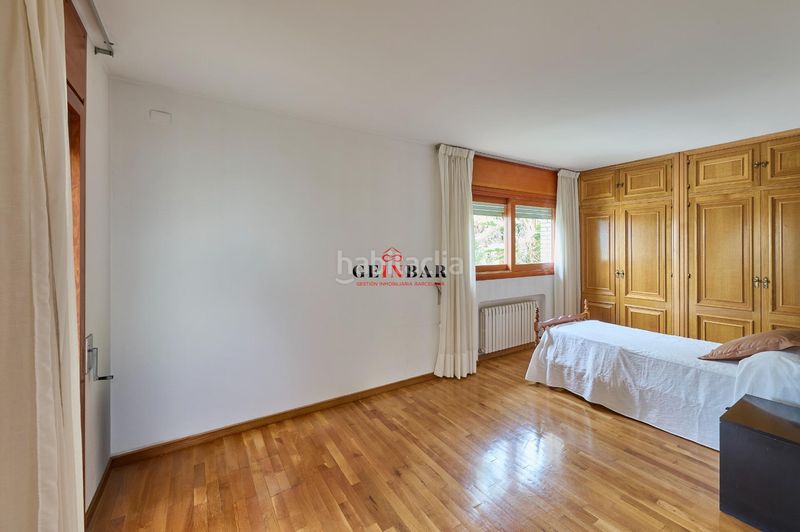Foto 5b342798-b839-492d-849b-1b4fb88772ff. Casa amb calefacció aparcament a Ciutat Diagonal Esplugues de Llobregat