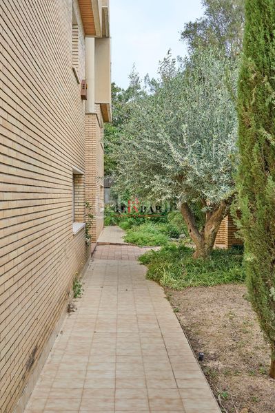 Foto 5b4afc3e-55ac-4f01-9011-25e7ee53a073. Casa amb calefacció aparcament a Ciutat Diagonal Esplugues de Llobregat