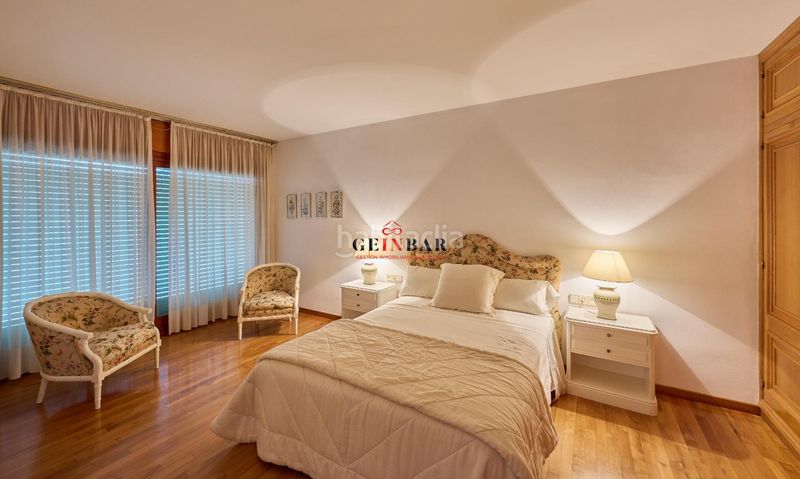 Foto d5a0aa7a-c116-4577-bdd1-633b2326bbc1. Casa amb calefacció aparcament a Ciutat Diagonal Esplugues de Llobregat