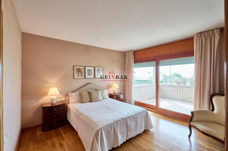 Foto d673947b-46e9-4fc0-b480-23e00846e747. Casa amb calefacció aparcament a Ciutat Diagonal Esplugues de Llobregat