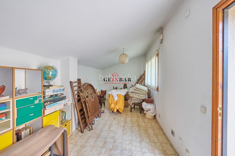 Foto da05c4f3-6c56-4f8e-ba1d-159fc4588dcb. Casa amb calefacció aparcament a Ciutat Diagonal Esplugues de Llobregat