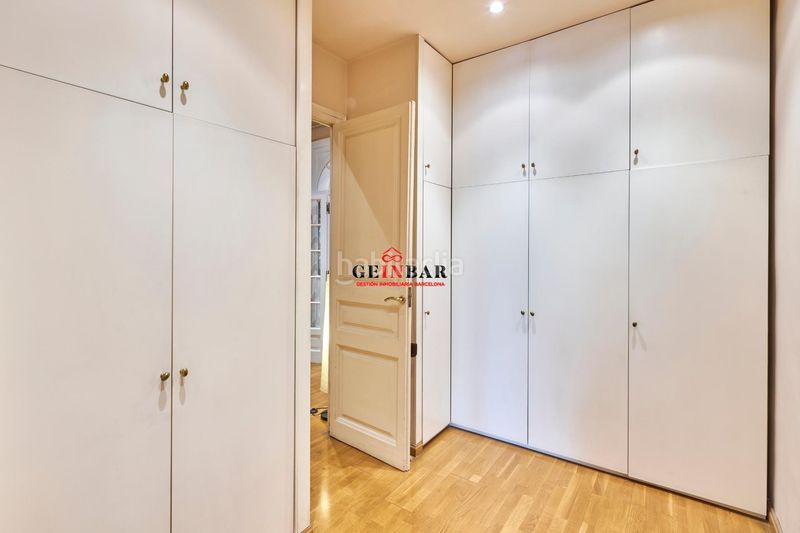 Foto 18ffc3d1-2ccf-4afc-9eb5-c4b9fdf668d2. Pis amb calefacció a Dreta de l´Eixample Barcelona