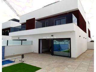 Semi detached house en Torre de la Horadada. Nueva promocin de 2 viviendas adosadas a 100 metros de la playa