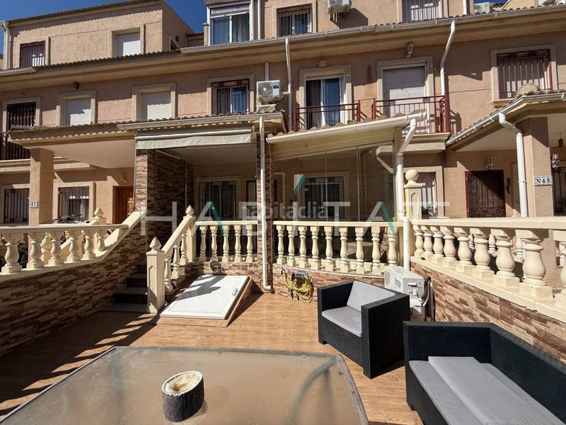 Foto 5c538123-1512-492e-9bef-261f26b3be09. Duplex con riscaldamento parcheggio in Playa Flamenca Orihuela
