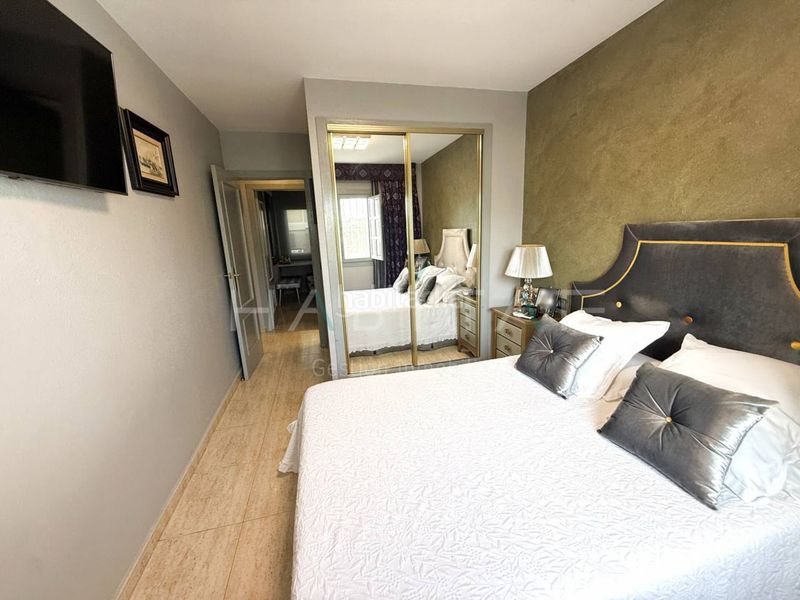 Foto b9a90737-c1e1-481d-81a2-44427fdd4321. Casa amb aparcament a Pilar de la Horadada ciudad Pilar de la Horadada