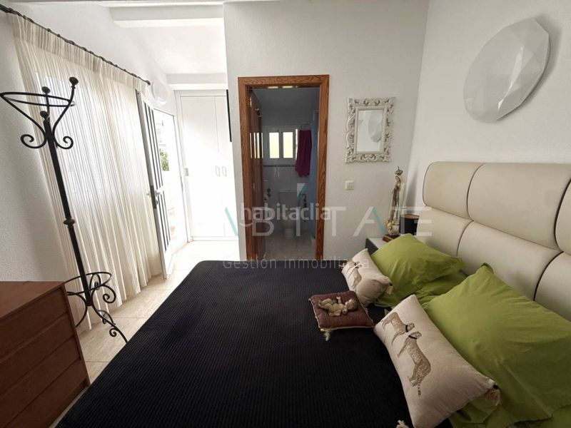 Foto ded744b0-2c56-4c4b-aeac-ebd261079037. Casa amb aparcament a Pilar de la Horadada ciudad Pilar de la Horadada