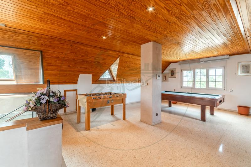 Foto 01c1de9d-bd09-4067-9f38-309b2f616062. Maison avec cheminée chauffage parking piscine dans Sant Cugat del Vallès