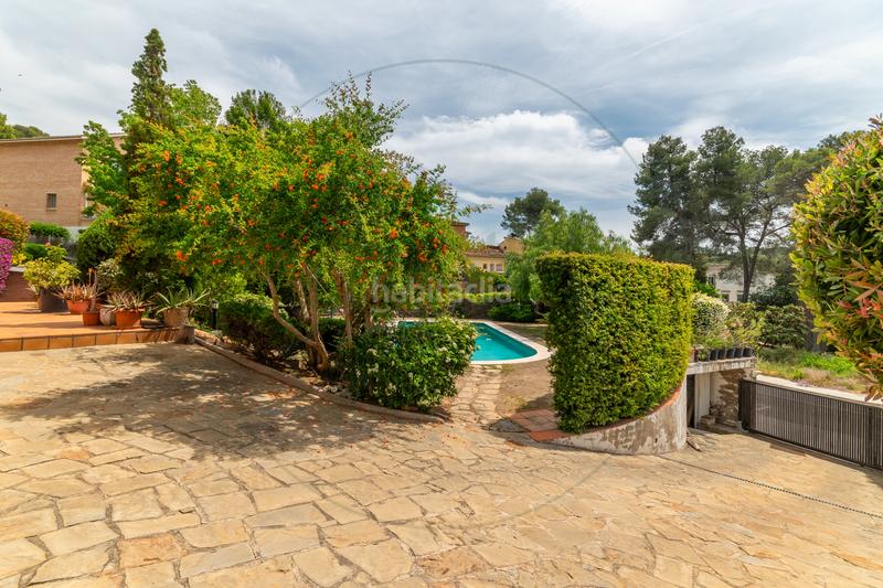 Foto 0f33e115-4dd5-4258-8d25-8334a47f33a1. Maison avec cheminée chauffage parking piscine dans Sant Cugat del Vallès