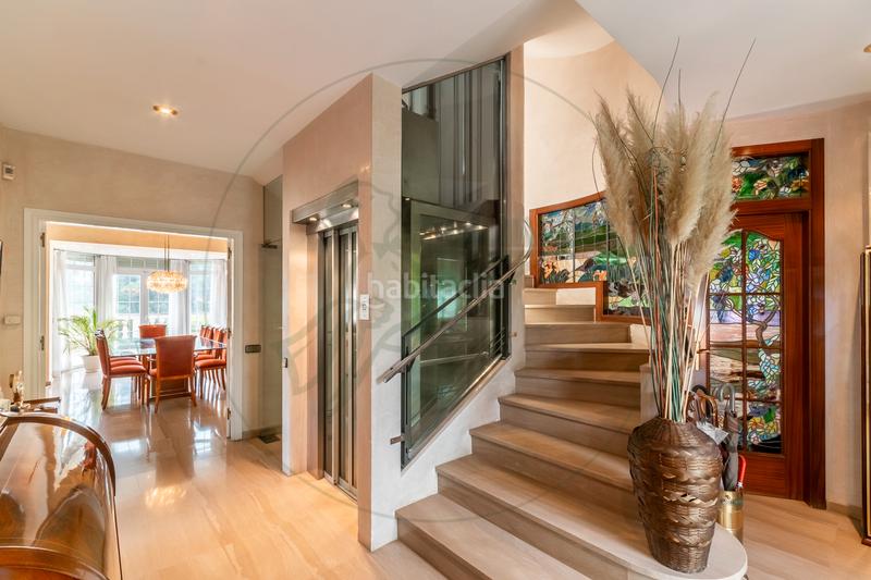 Foto 101e1ca8-fa03-4457-832f-9fa2ddb531d6. Maison avec cheminée chauffage parking piscine dans Sant Cugat del Vallès