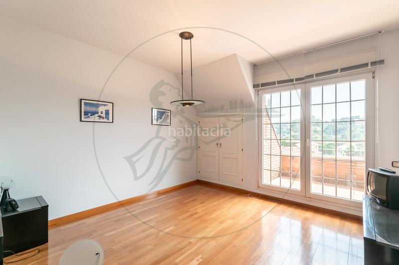 Foto 221348cf-b925-4868-a3c7-e2ad0eaaa0c2. Maison avec cheminée chauffage parking piscine dans Sant Cugat del Vallès