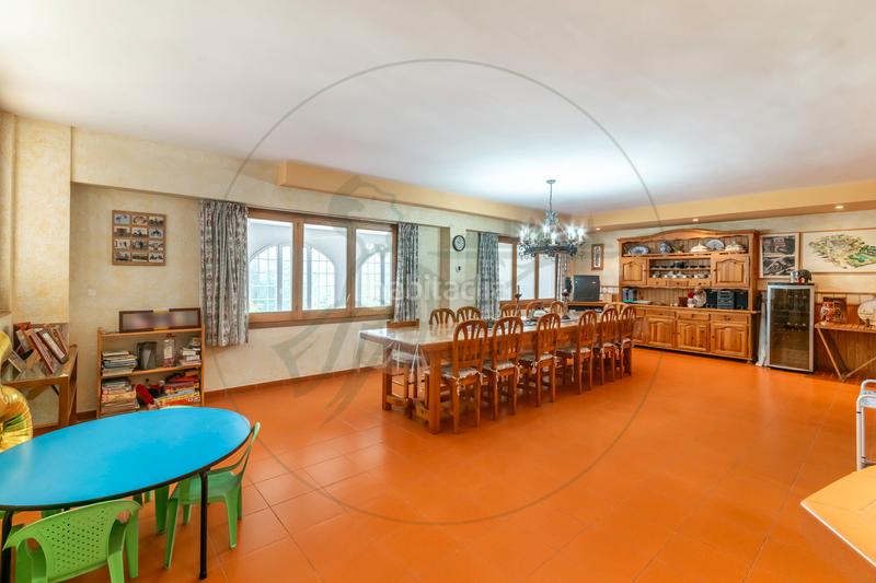 Foto 31452072-5698-4c7f-b687-437ac3cd2aa5. Maison avec cheminée chauffage parking piscine dans Sant Cugat del Vallès