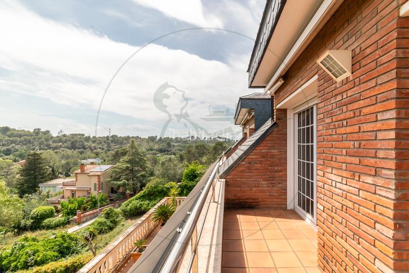 Foto 4340e8e7-a16e-47b1-bcc5-9c0ee6e2693e. Maison avec cheminée chauffage parking piscine dans Sant Cugat del Vallès
