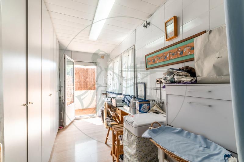 Foto 5186675d-da51-4496-bb03-d45056354675. Maison avec cheminée chauffage parking piscine dans Sant Cugat del Vallès