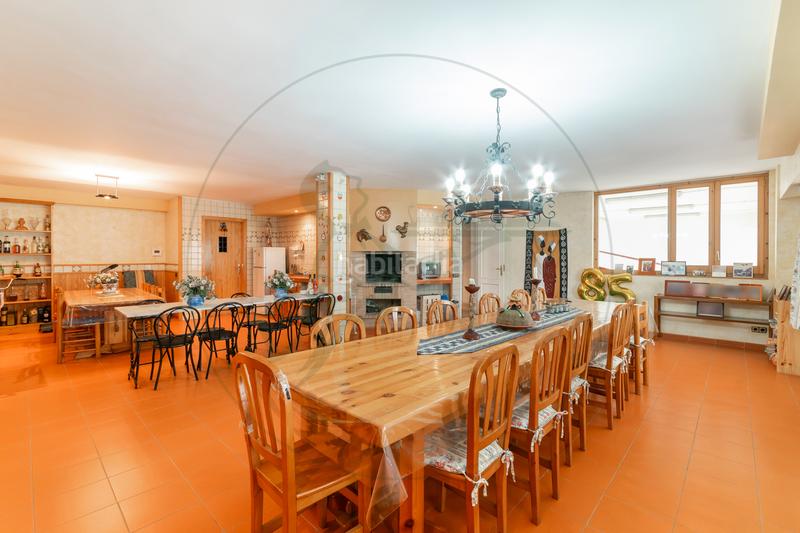 Foto ab15881f-09e4-4626-bf24-d4e574d66cbd. Maison avec cheminée chauffage parking piscine dans Sant Cugat del Vallès