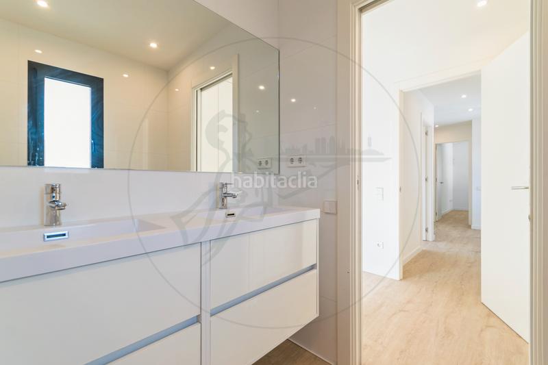Foto 28ad39bd-93d2-4002-898b-3ff5e6186eb8. Alquiler casa magnífica vivienda unifamiliar seminueva en Sant Cugat del Vallès
