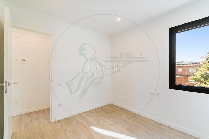 Foto c32967ef-cb1f-4314-a201-6e7c0e52986c. Alquiler casa magnífica vivienda unifamiliar seminueva en Sant Cugat del Vallès
