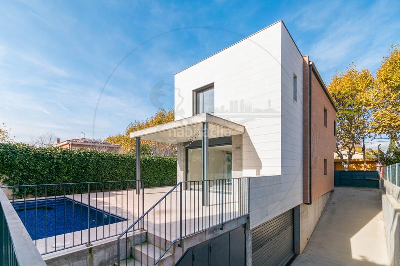 Foto 20297516-5967-4dd5-bde2-fedd29a6570a. Lloguer casa amb calefacció aparcament piscina a Sant Cugat del Vallès