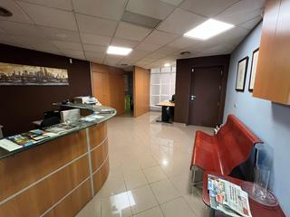Oficina a Sant joan 17. Oficina exclusiva de 127 m en plaza sant joan con vistas impresi