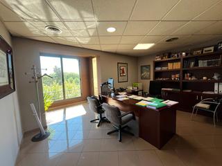 Büro in Sant joan 17. Oficina exclusiva de 127 m en plaza sant joan con vistas impresi