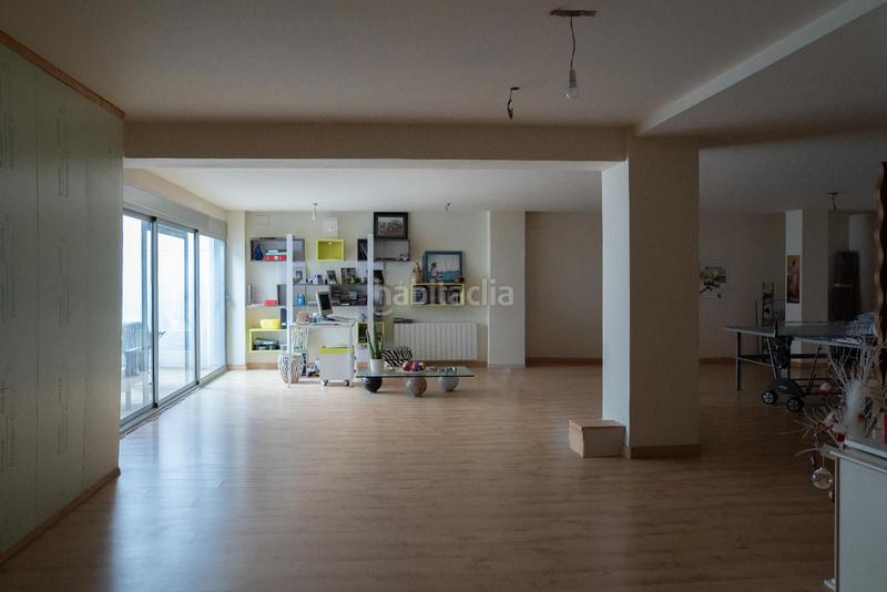 Foto 01a4a0a8-3a5b-4273-b45a-de99f6af92a2. Duplex avec parking piscine dans Joc de la Bola - Camps d'Esports Lleida