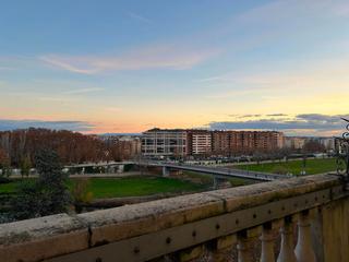 Oficina a Sant joan 17. Oficina exclusiva de 93 m en edificio emblemático, perfecta para