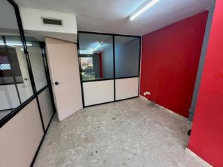 Rent Office space  Alcalde rovira roure. Oficina en alquiler en zona alta 80m soleados, perfecta para neg