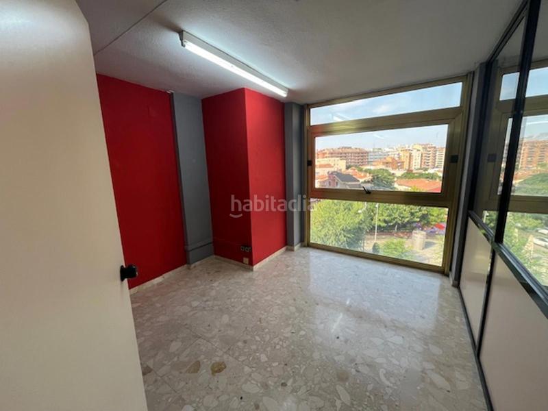 Foto 7b333ed5-e821-4439-8a0d-75d22763efd2. Alquiler oficina  en alquiler en zona alta 80m soleados, perfecta para negocio profesional en Lleida