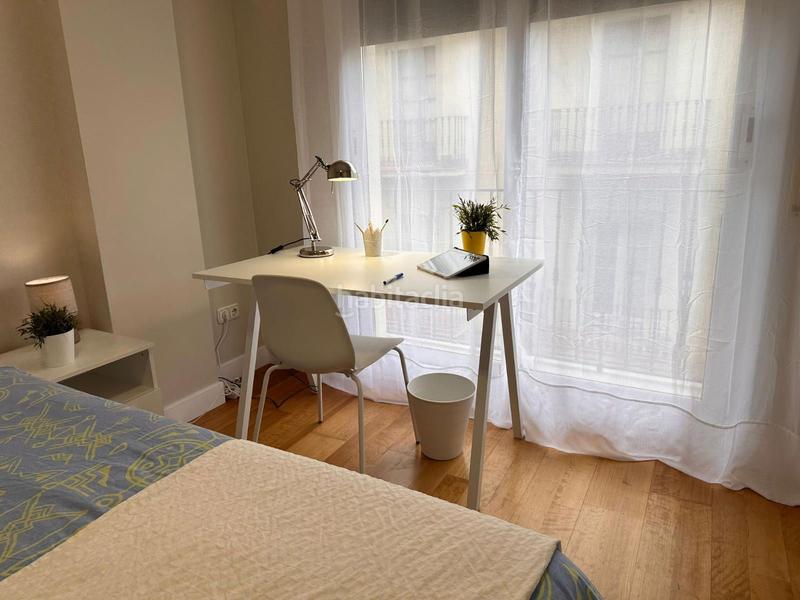 Foto 886b7ae5-0d56-452b-a22d-368921c71974. Ático en ferran 43 dúplex coliving con 10,5 de rentabilidad inversión activa y rentable! en Lleida