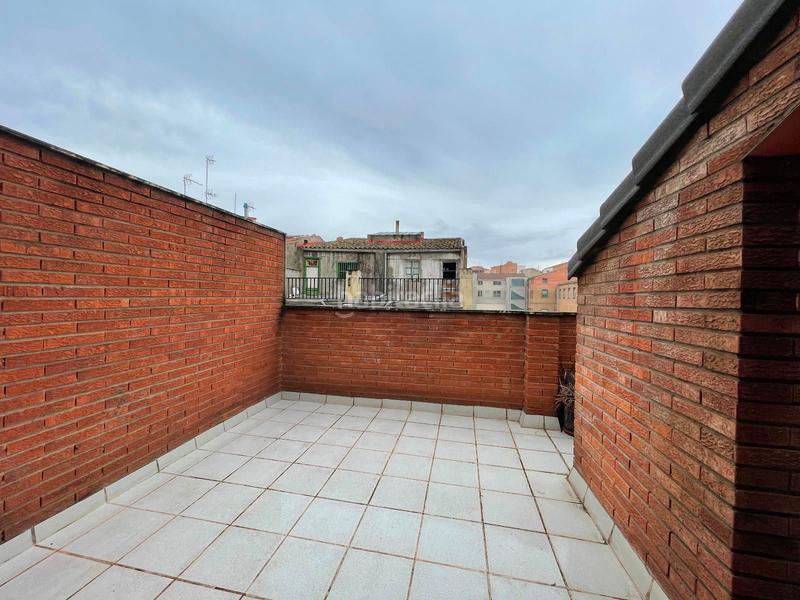 Foto a98cacf1-7aa7-4d20-b72a-3343eee6935c. Ático en ferran 43 dúplex coliving con 10,5 de rentabilidad inversión activa y rentable! en Lleida