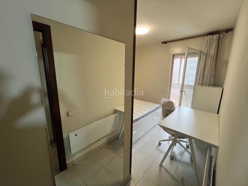 Foto 2de1dab5-8dc1-4d3d-9de6-0d13fd2ca553. Alquiler piso habitación individual en zona alta, vallcalent práctica, bien comunicada e ideal para estudiantes o profesionales. 375 por habita en Lleida