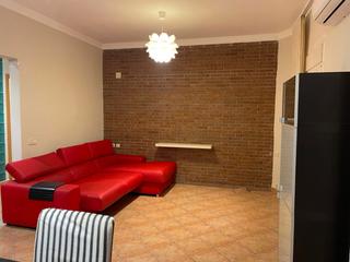Miete Etagenwohnung in Enric granados 17. Moderno, acogedor y con mucho estilo vive la calma urbana en la