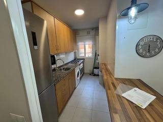 Appartamento  Comtes durgell 8. Piso de 5 habitaciones. ideal inversores. zona centro  ave