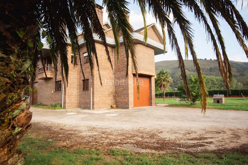 Foto dc975534-f3df-45d6-8ce5-0c3ebc1b00e4. Haus in santibáñez - bo carrejo 109 in Cabezón de la Sal