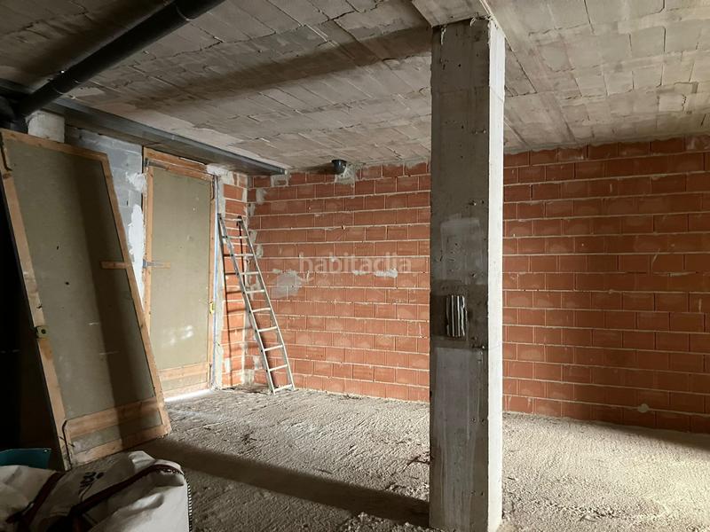 Foto 15fb4081-c7d1-41d5-b9bf-c7f7011391f9. Local comercial en Cabezón de la Sal - calle matilde de la torre 9 local en cabezon de la sal en Cabezón de la Sal