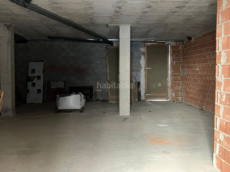 Foto b87838fd-3cff-4af4-9dc3-cd20c3d7b5c6. Local comercial en Cabezón de la Sal - calle matilde de la torre 9 local en cabezon de la sal en Cabezón de la Sal