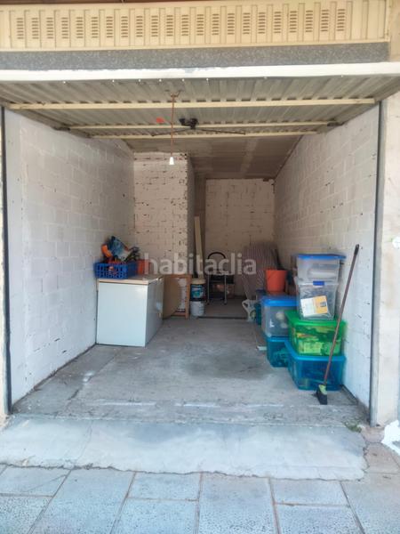 Foto b14d31db-0e2a-4e2c-9750-81b3319d36bd. Parking coche en Cabezón de la Sal - cl urb.molino san martin 2 garaje cerrado en cabezon de la sal en Cabezón de la Sal